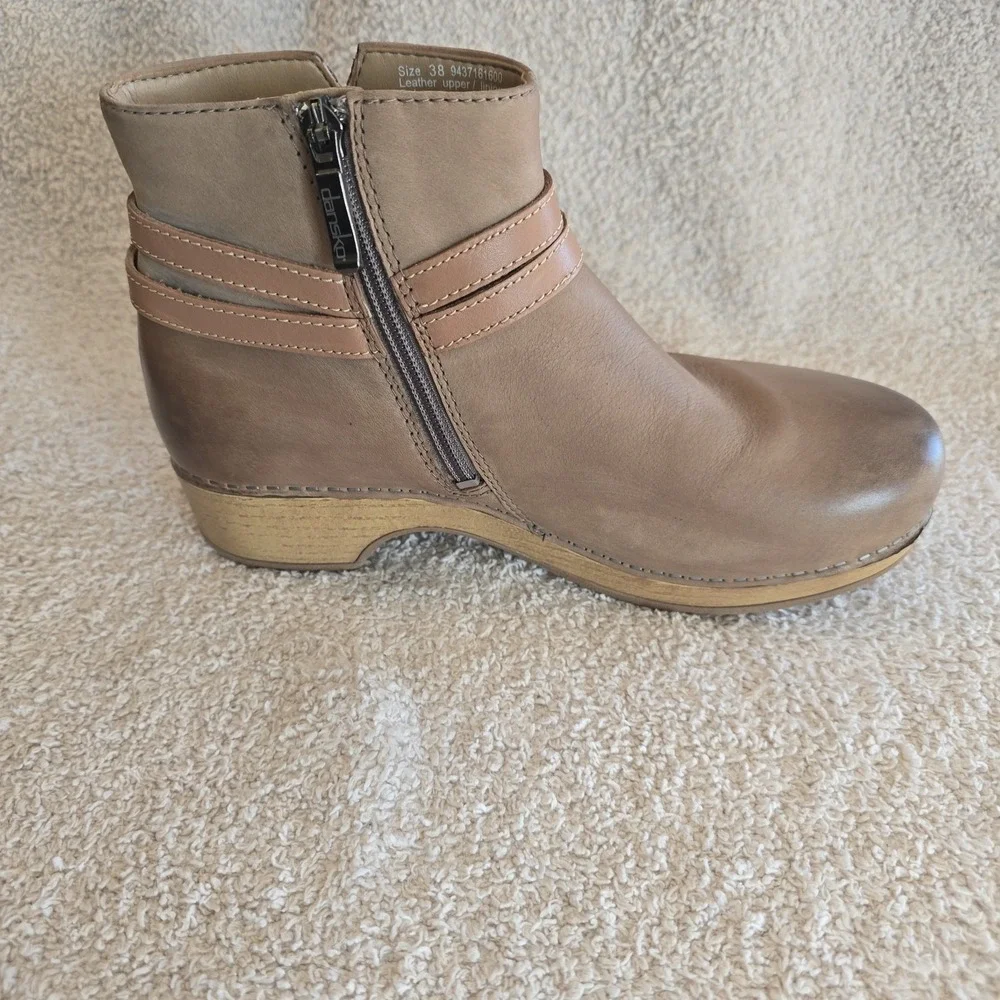 Dansko women brook